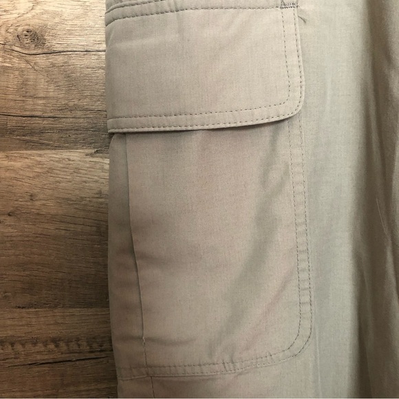 Vintage Tilly’s Endurables Loose Fit Cargo Pants Size 38 - Picture 3 of 12